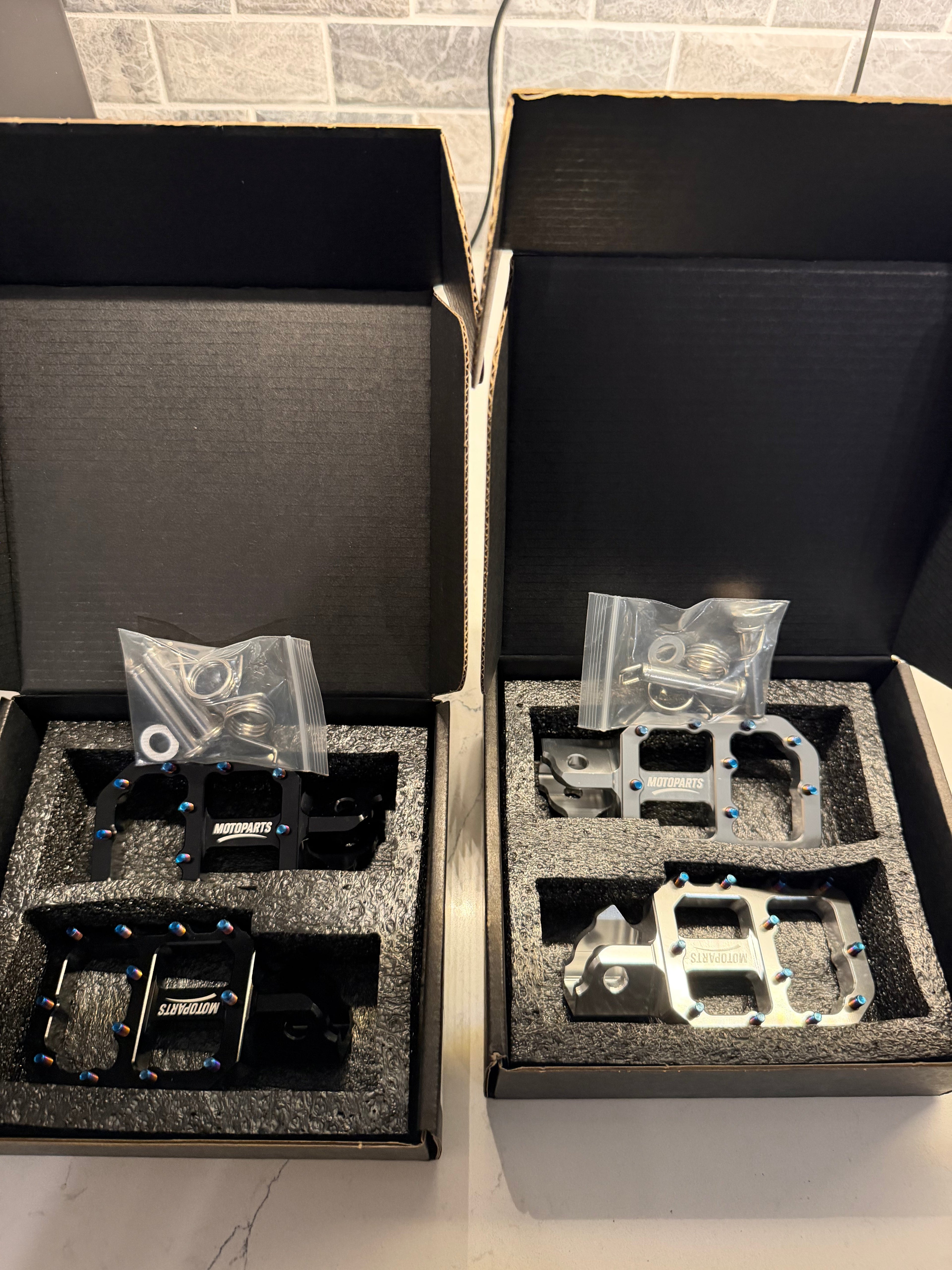 Tuttio Wide Pegs