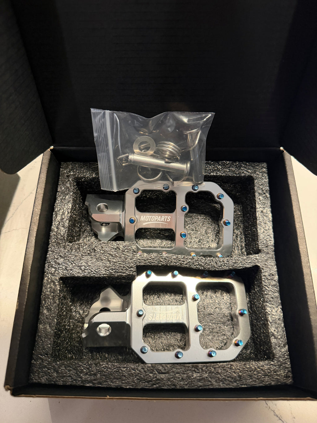 Tuttio Wide Pegs